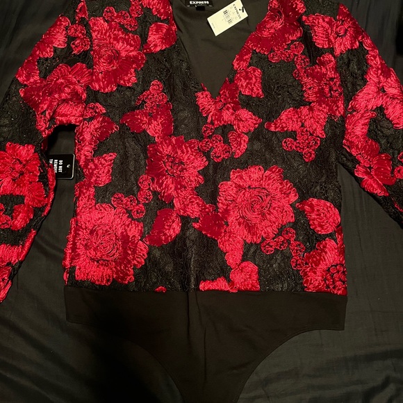 Black and Red lace and floral body suit - Picture 2 of 3